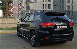 جیپ گراند شیرۆکی